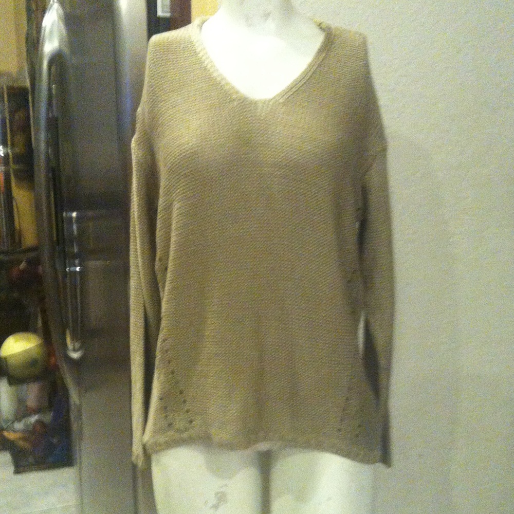 RDI sweater